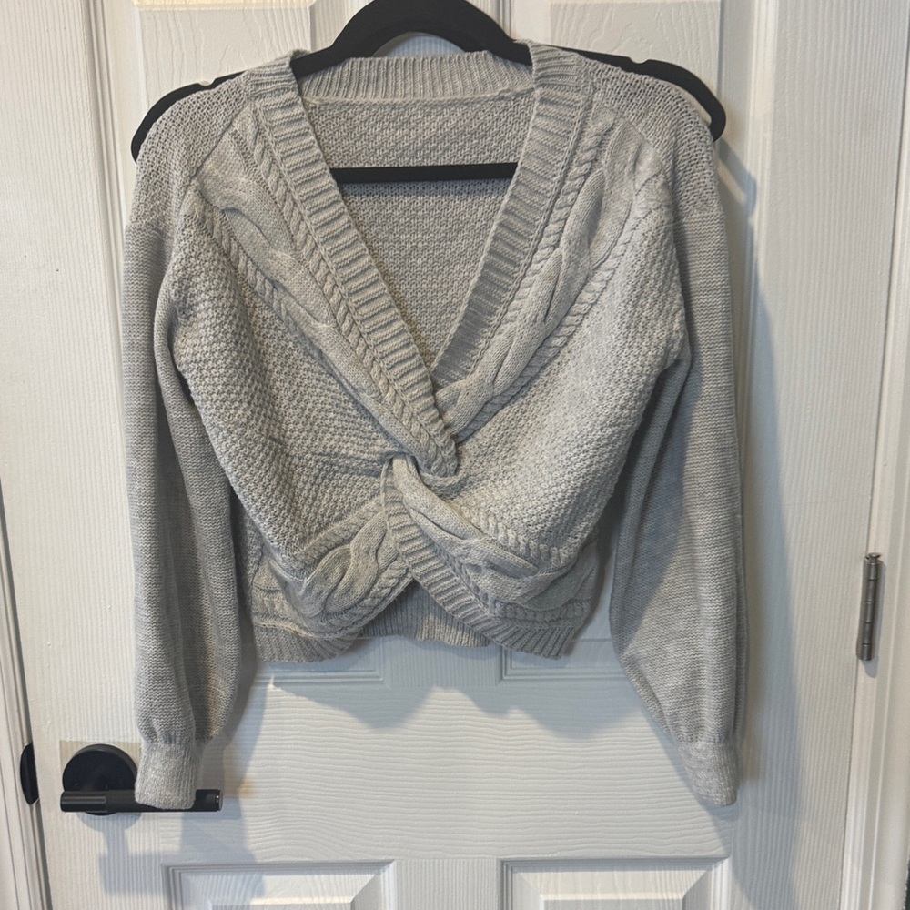 Fashion Nova Gray V-Neck Twist Front Women's Sweater